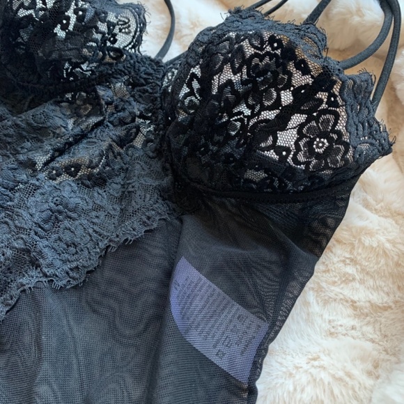 ๐ NEW Black Lace Thong Bodysuit Lingerie Sheer Mesh Teddy Strap Cutouts Medium - Picture 3 of 13